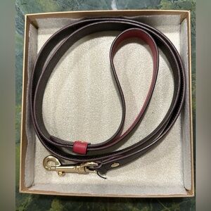 COACH LEASH brown black red apple New Pretty